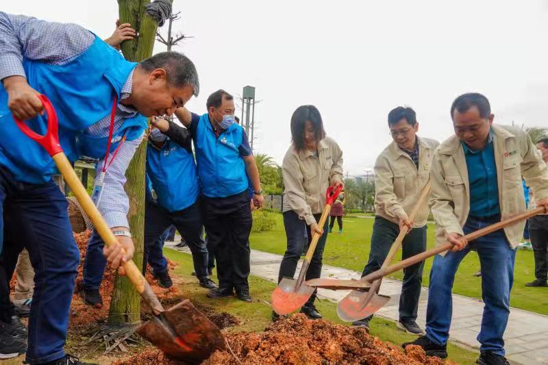 1648644014460008.jpg 一起種下“初心”樹.jpg